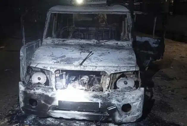 4 policemen injured, vehicle set on fire 100 arrested in Kerala ..