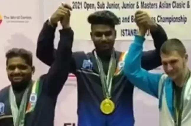 Asian Weightlifting Championship 3 gold medalists, Tamil Nadu Lion Barak..Barak ..