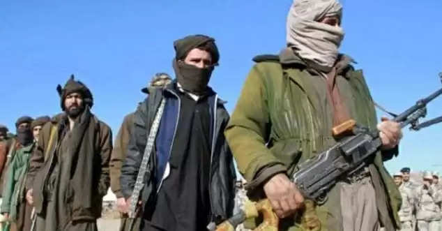 In Afghanistan, differences between Taliban groups Delay in formation of new government.